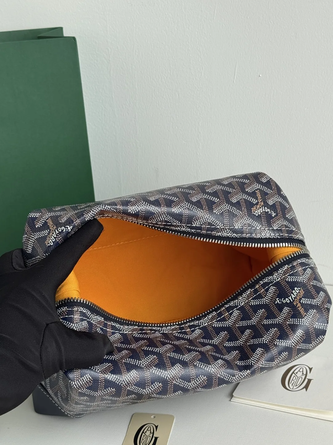 Goyard 020216 Boeing Toiletry Bag - Detail view 8