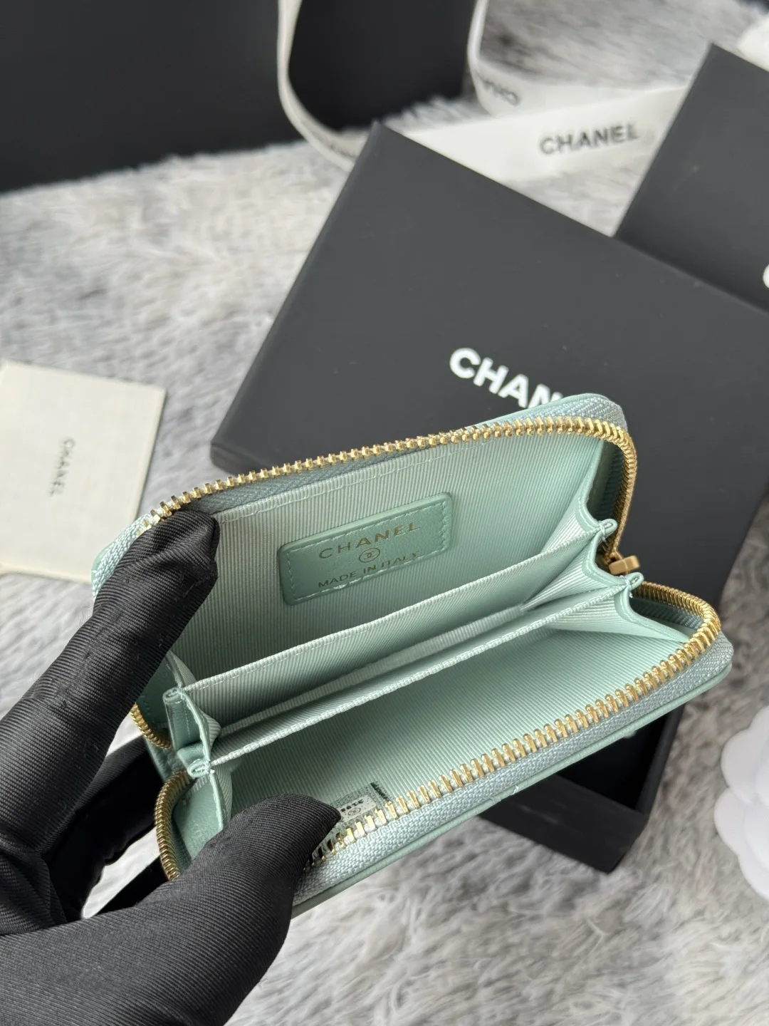 Chanel AP0949 Diamond Quilted Small Zip Coin Purse - Detail view 8