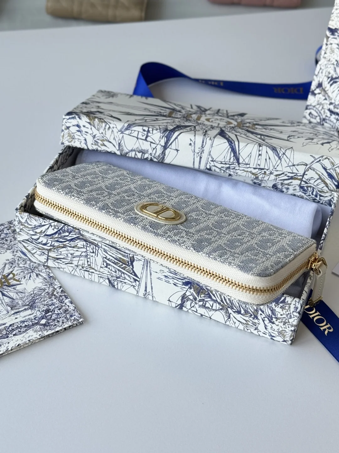 Dior S2189 Jacquard Fabric Long Zip-Around Wallet - Detail view 4