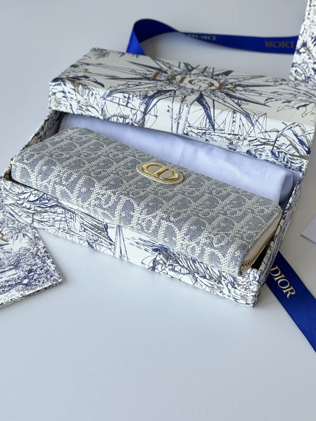 Dior S2189 Jacquard Fabric Long Zip-Around Wallet - Detail view 5