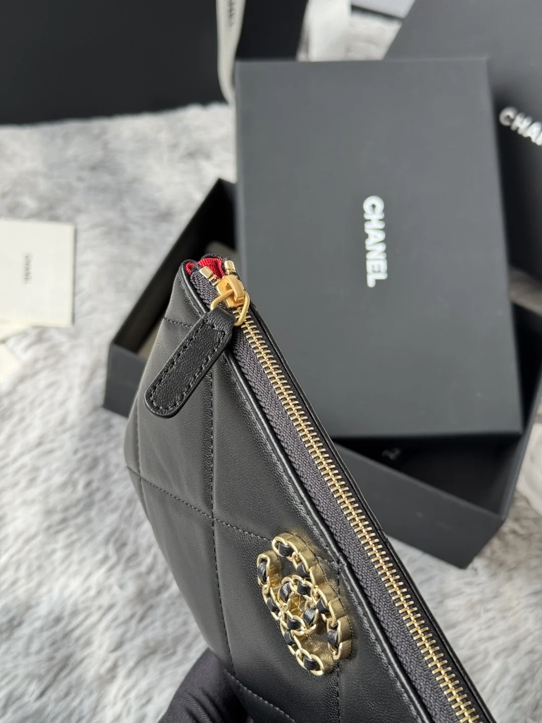 Chanel AP1790 Diamond Quilted Flap Coin Purse - Detail view 7