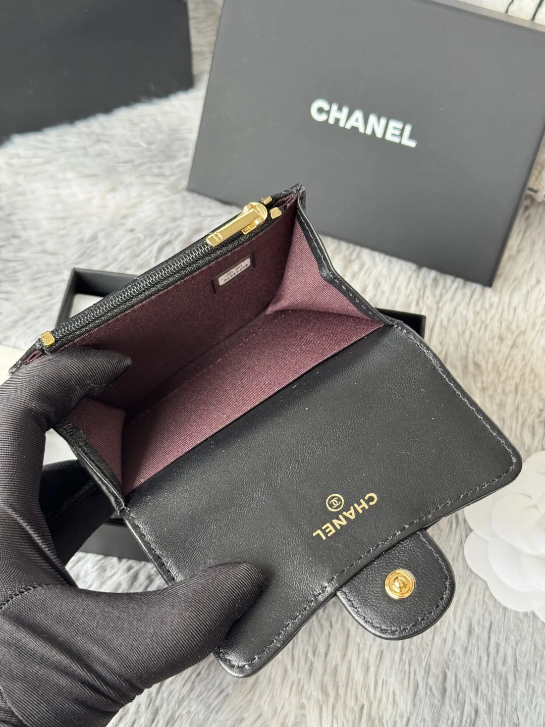 Chanel 0219 2025 New Arrivals CF Card Holder - Detail view 8