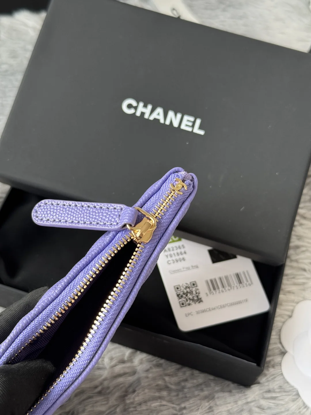 Chanel A82365 Coin Purse - Detail view 7