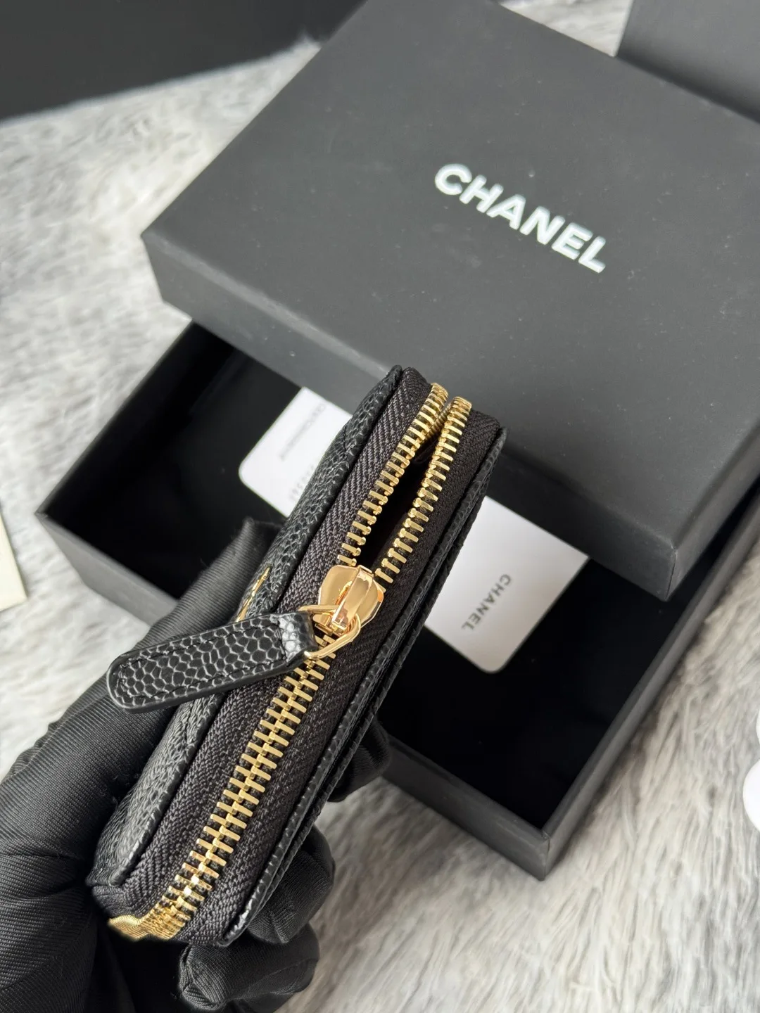 Chanel AP0216 Zipper Coin Purse - Detail view 7
