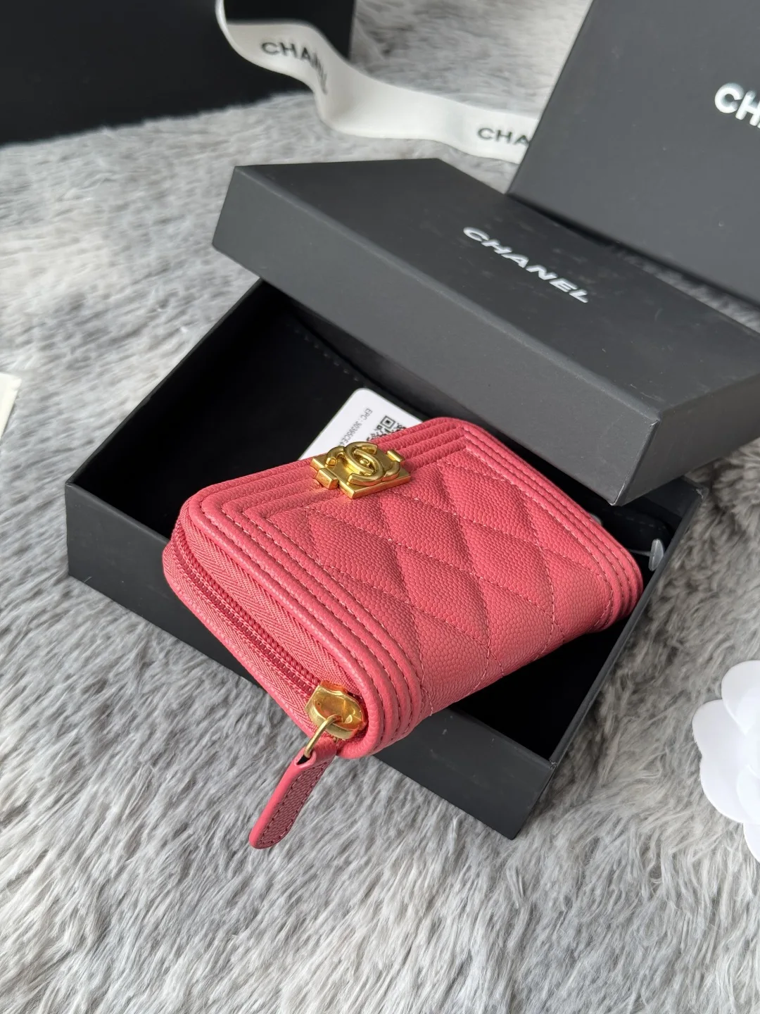 Chanel A80602 BOY Diamond Quilted Coin Purse - Detail view 5