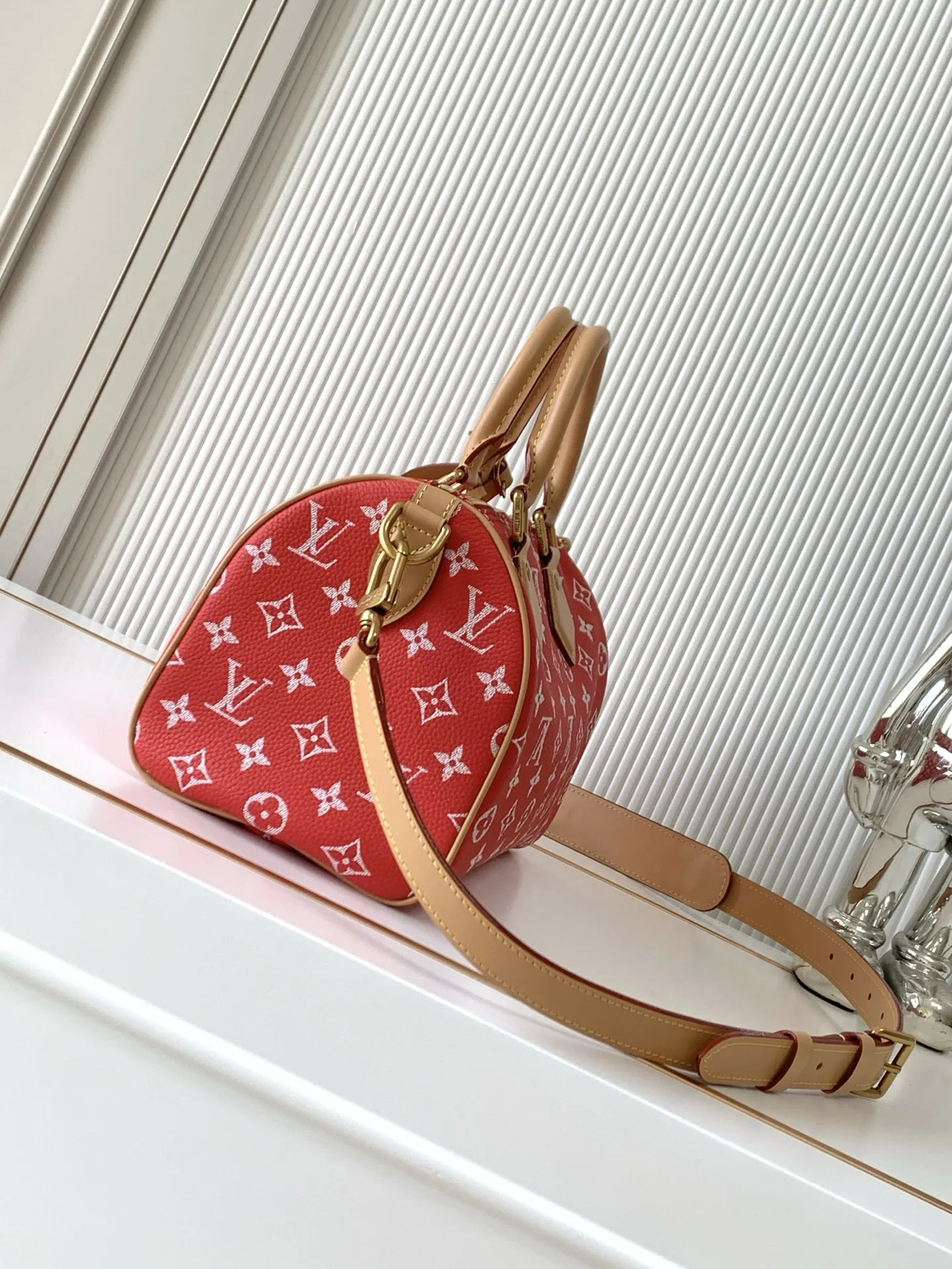 Louis Vuitton M24425 Red Speedy P9 Bandouliere 25 Bag - Detail view 2