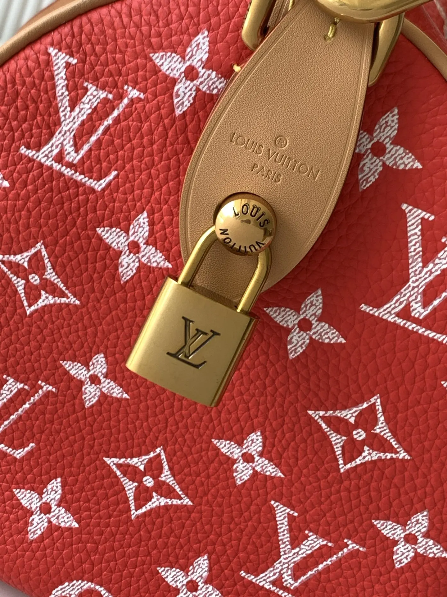 Louis Vuitton M24425 Red Speedy P9 Bandouliere 25 Bag - Detail view 6