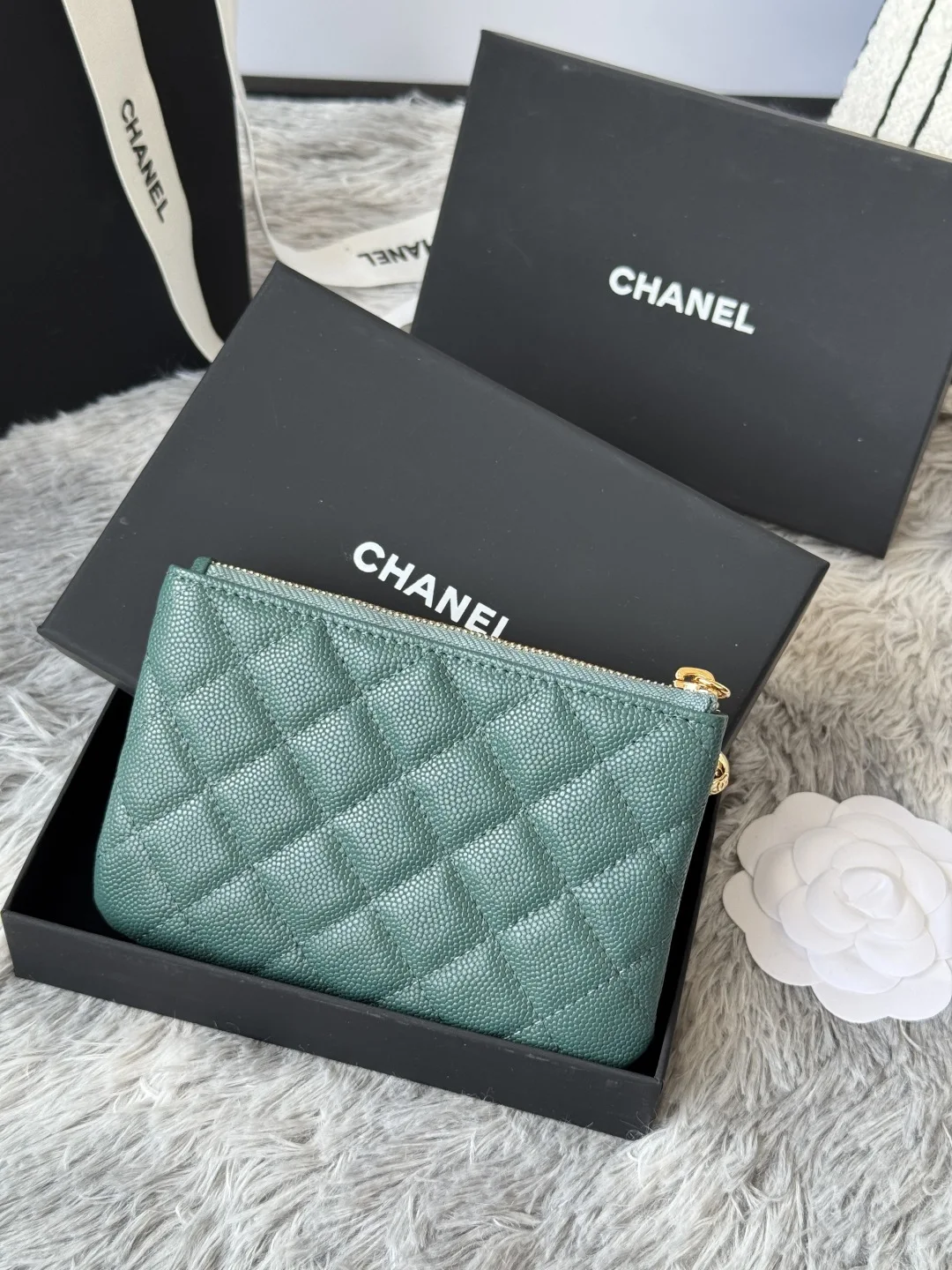 Chanel A50168 Zipped Pendant Coin Purse Card Holder - Detail view 3