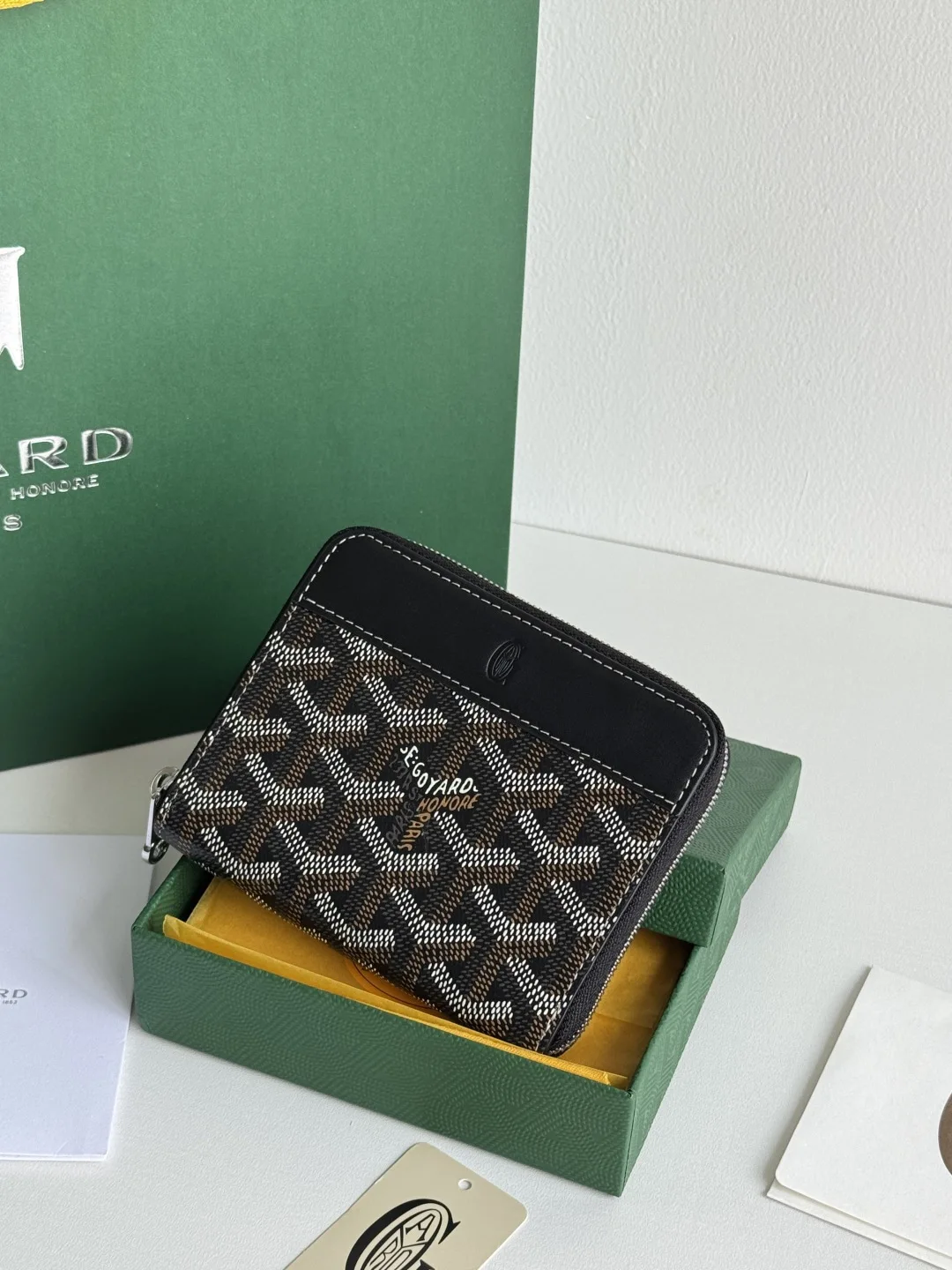Goyard 3305 MATIGNON MINI Zipper Wallet - Detail view 2