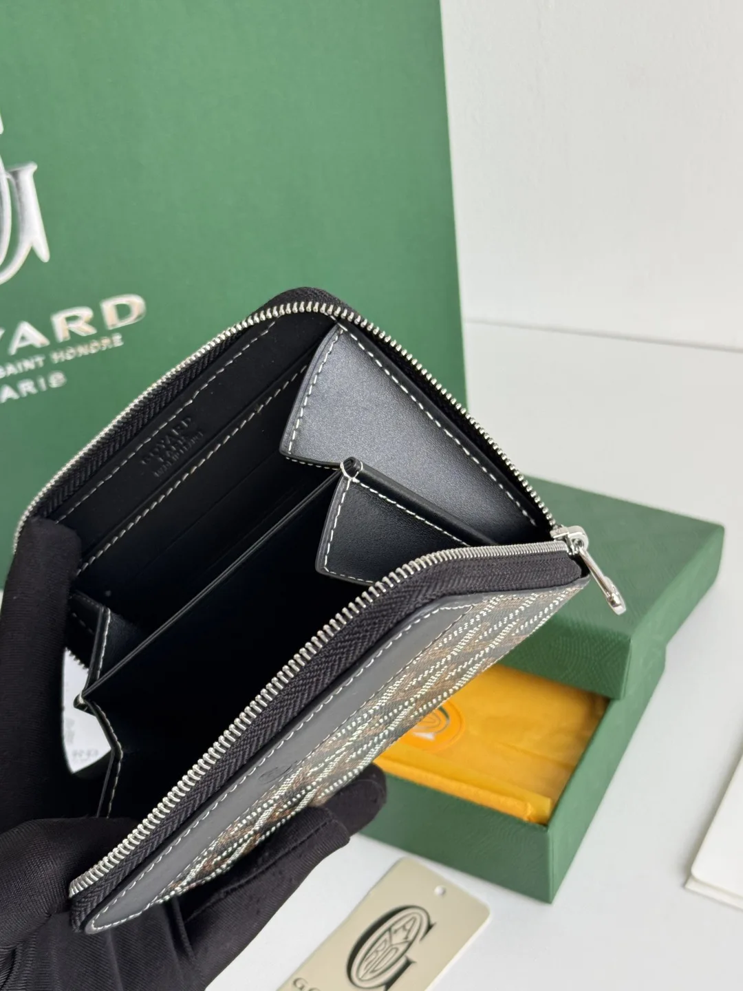 Goyard 3305 MATIGNON MINI Zipper Wallet - Detail view 8