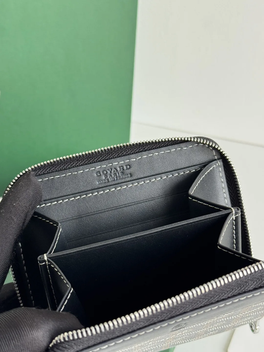 Goyard 3305 MATIGNON MINI Zipper Wallet - Detail view 9