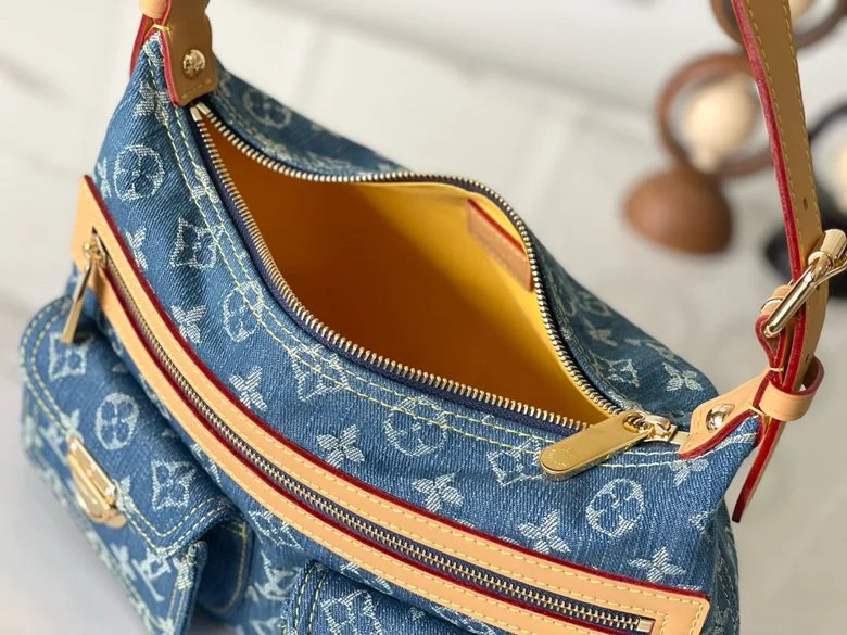 Louis Vuitton M44464 Vintage Series, Discontinued Limited Edition - Detail view 8