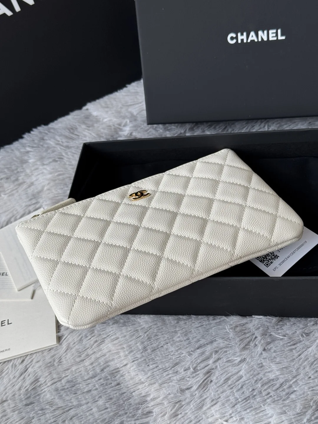 Chanel AP1071 New Ball Grain Diamond Pattern Coin Purse Clutch - Detail view 5