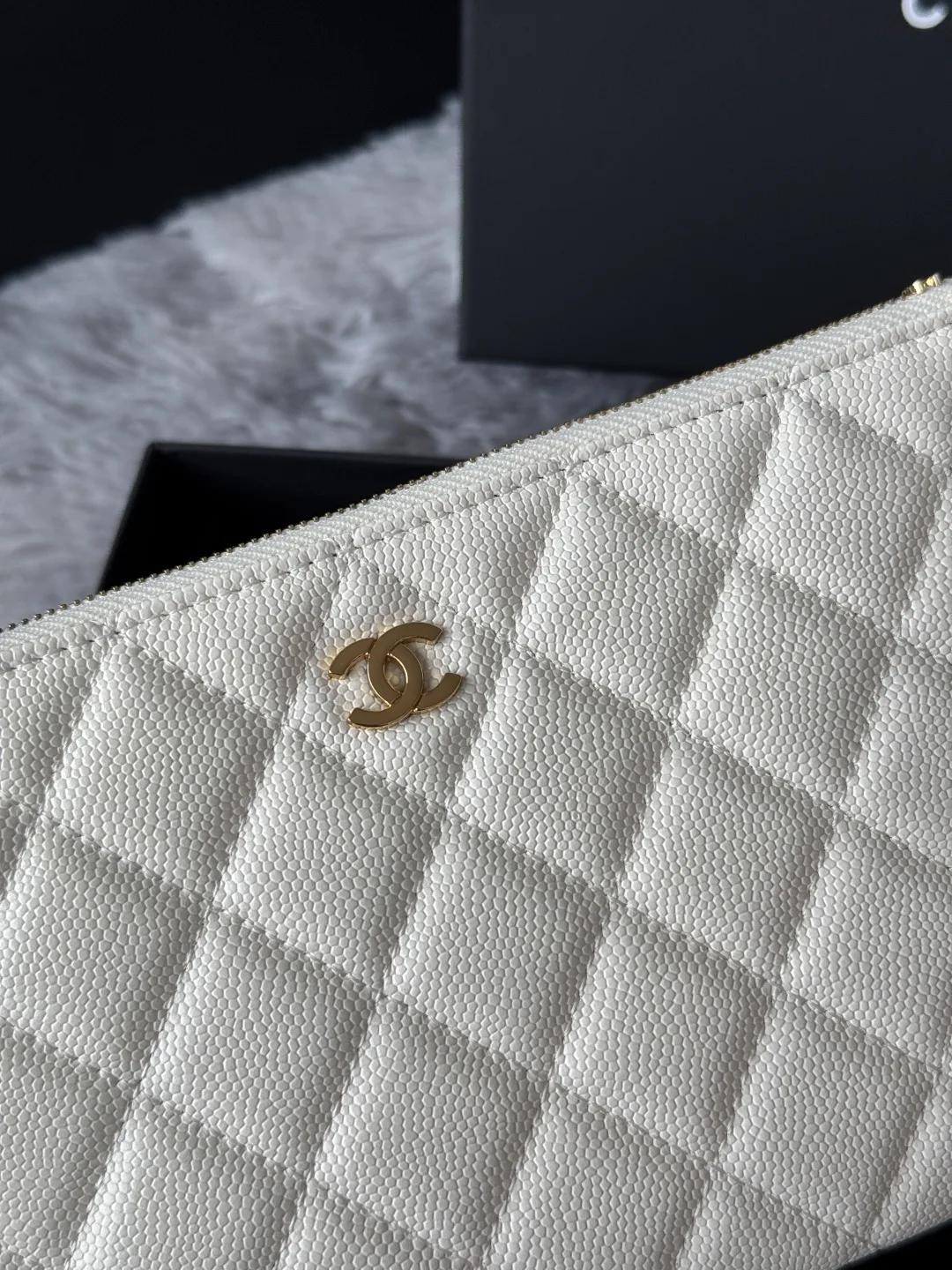 Chanel AP1071 New Ball Grain Diamond Pattern Coin Purse Clutch - Detail view 6