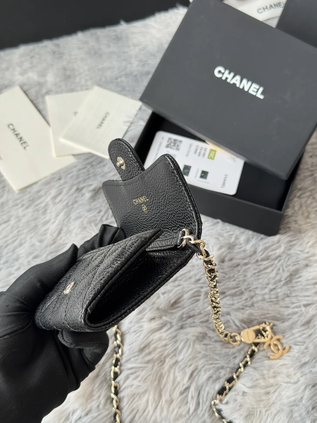 Chanel A81081 New Waist Bag Crossbody Coin Purse - Detail view 9