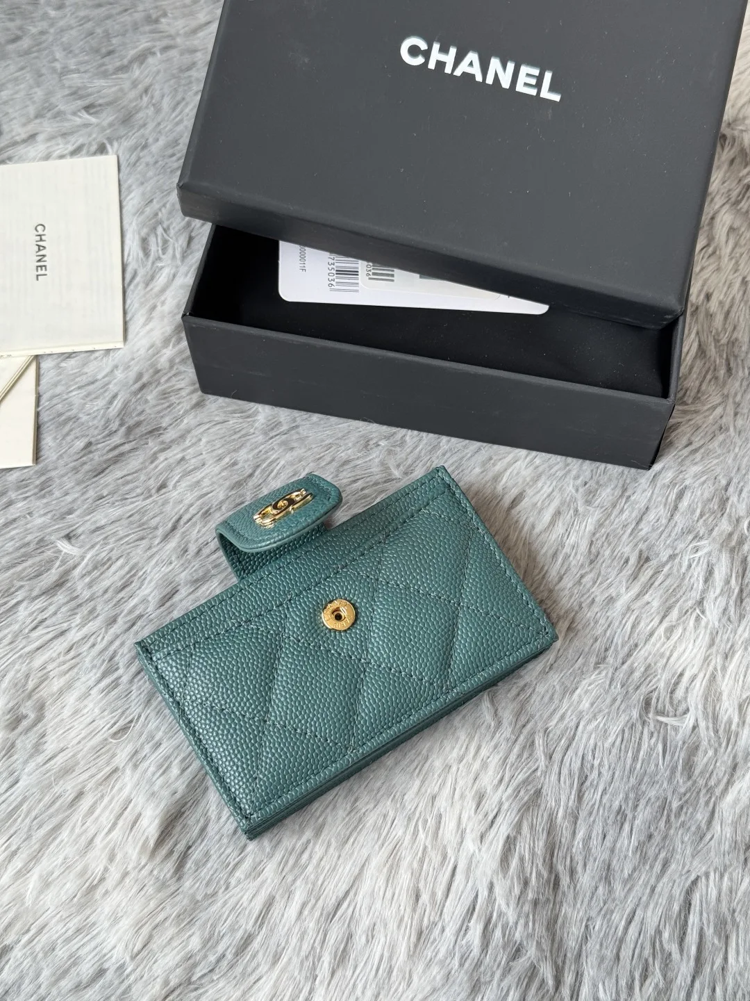 Chanel AP0342 Tweed Card Holder - Detail view 6