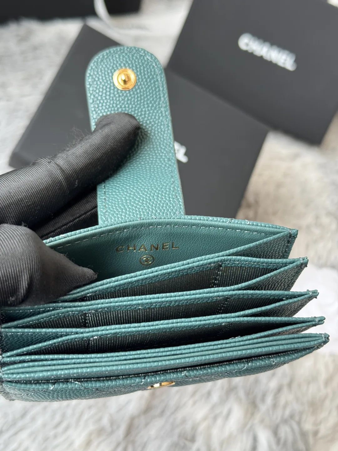 Chanel AP0342 Tweed Card Holder - Detail view 8