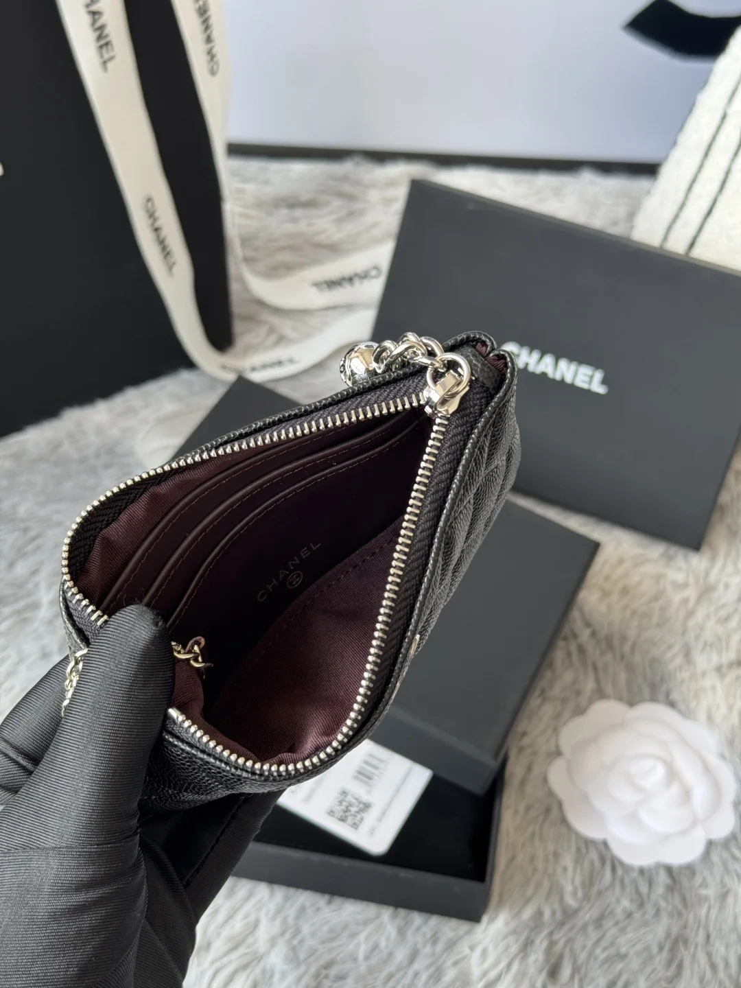 Chanel A50168 Pendant Coin Purse - Detail view 7
