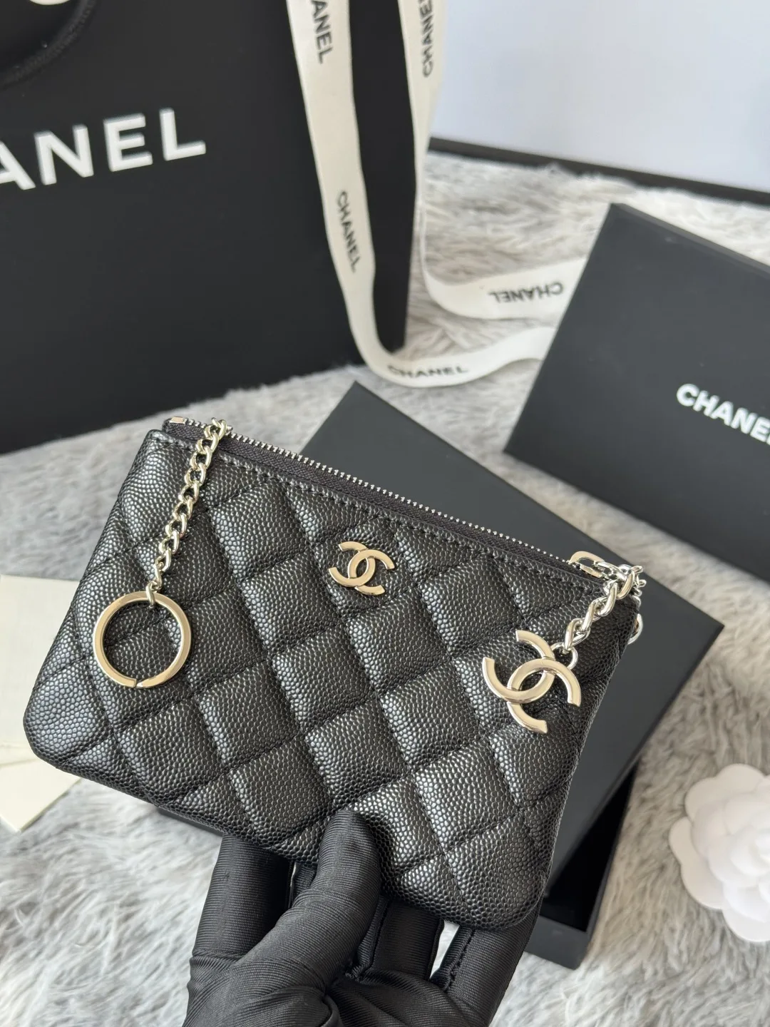 Chanel A50168 Pendant Coin Purse - Detail view 9