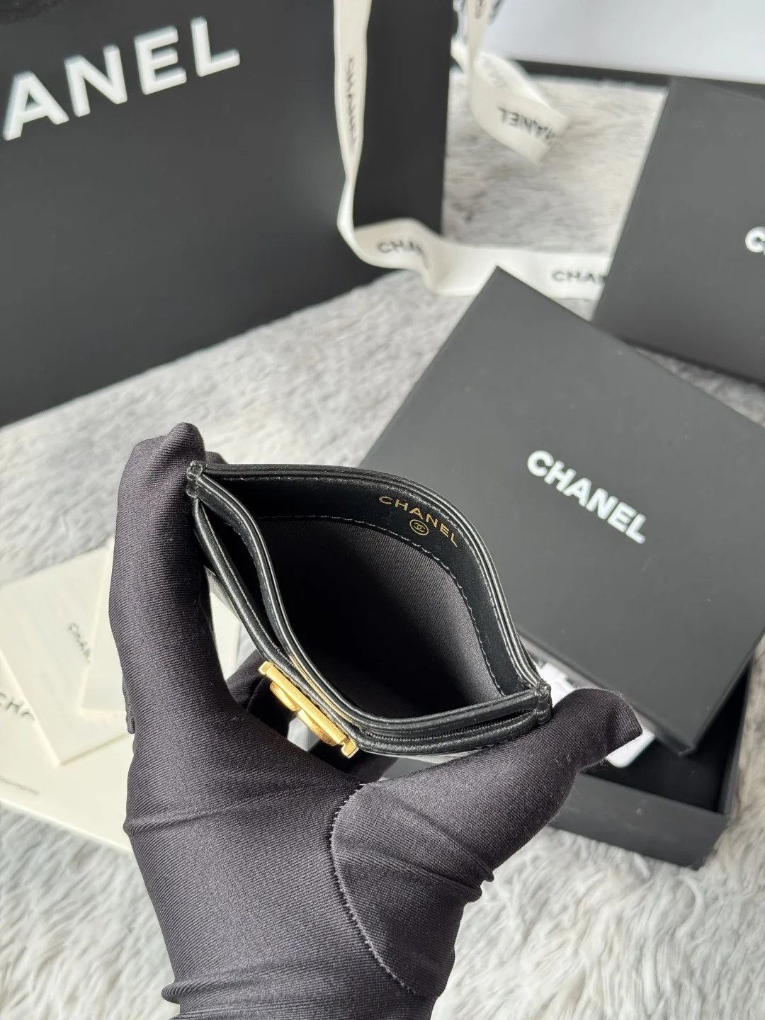 Chanel 84431 New Le Boy Cardholder - Detail view 7