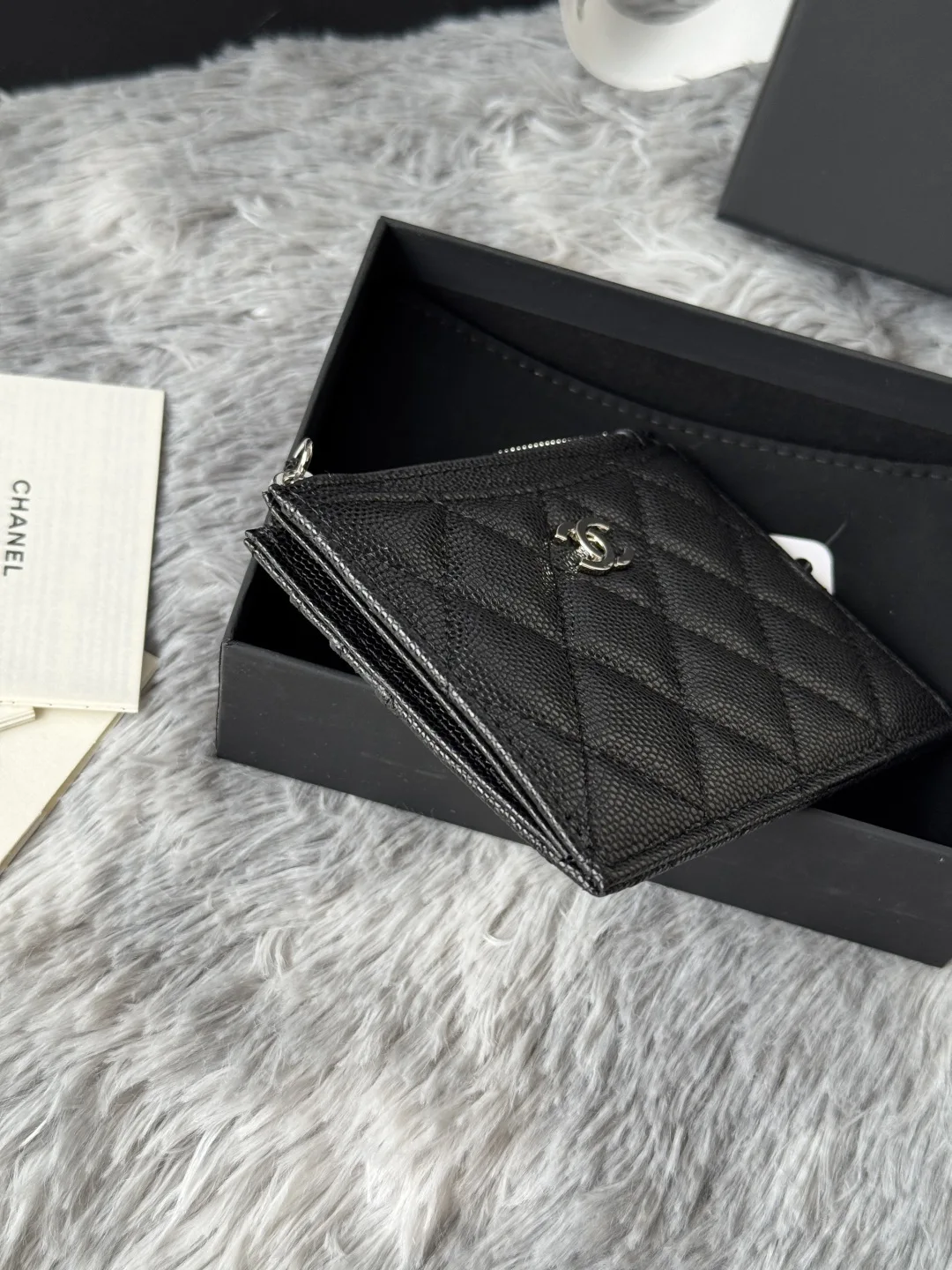 Chanel A84105 Single Card Holder - Detail view 5