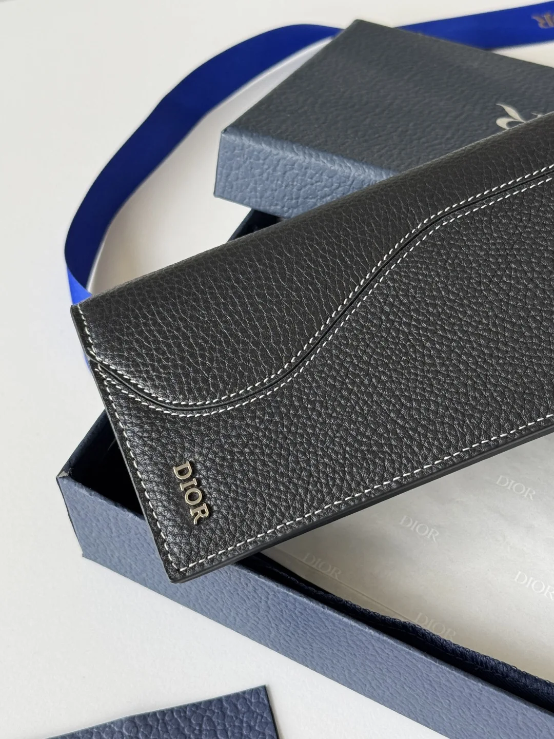 Dior 2ADBC330YKS_H27E Saddle Vertical Long Wallet - Detail view 6