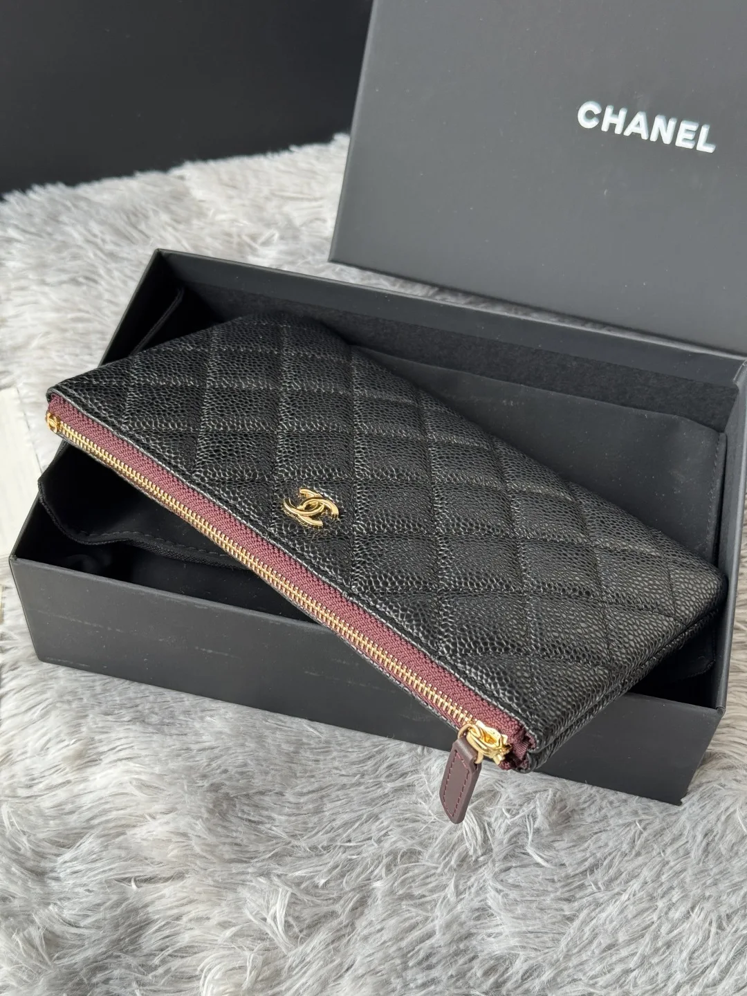 Chanel AP1071 New Ball Grain Diamond Pattern Coin Purse Clutch - Detail view 4