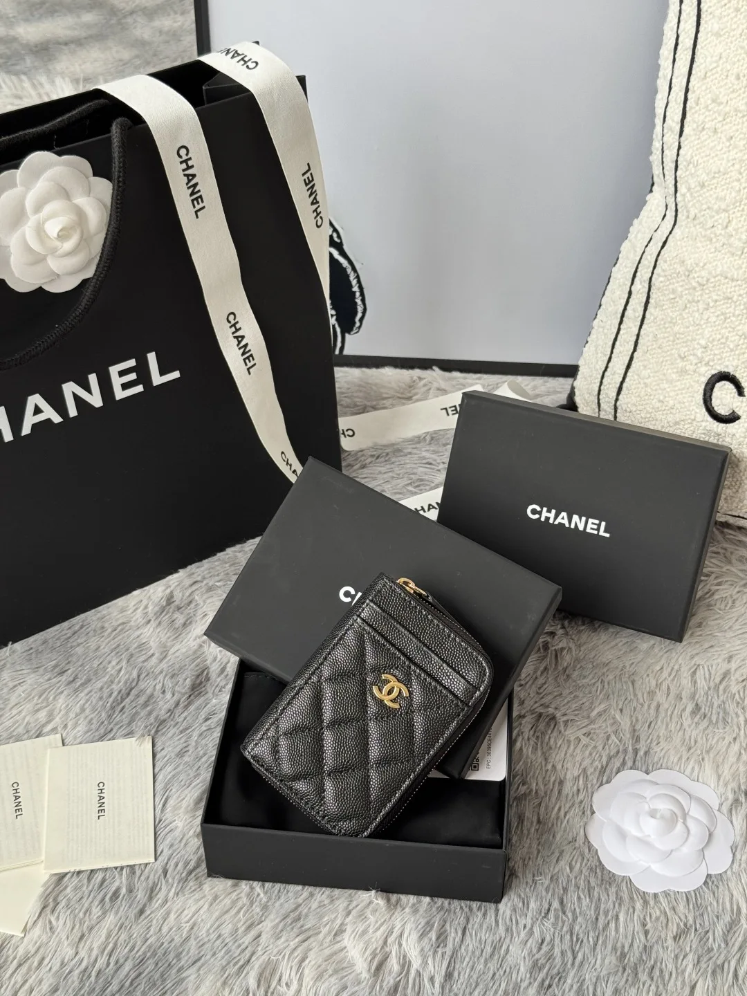 Chanel AP1650 Small Zip Pouch Laka Pouch - Detail view 1