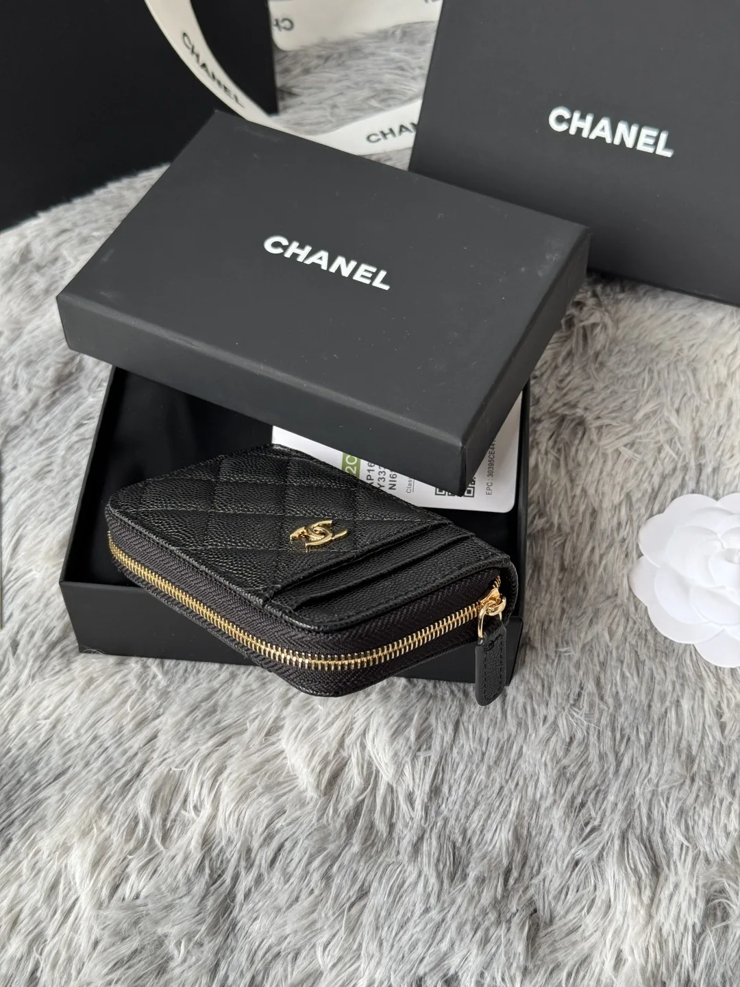 Chanel AP1650 Small Zip Pouch Laka Pouch - Detail view 4