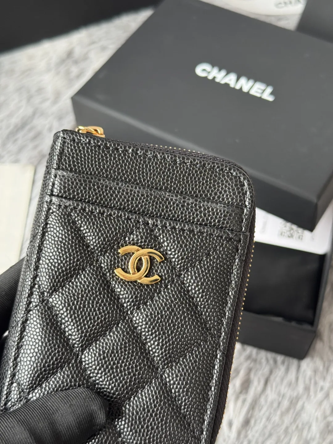 Chanel AP1650 Small Zip Pouch Laka Pouch - Detail view 6