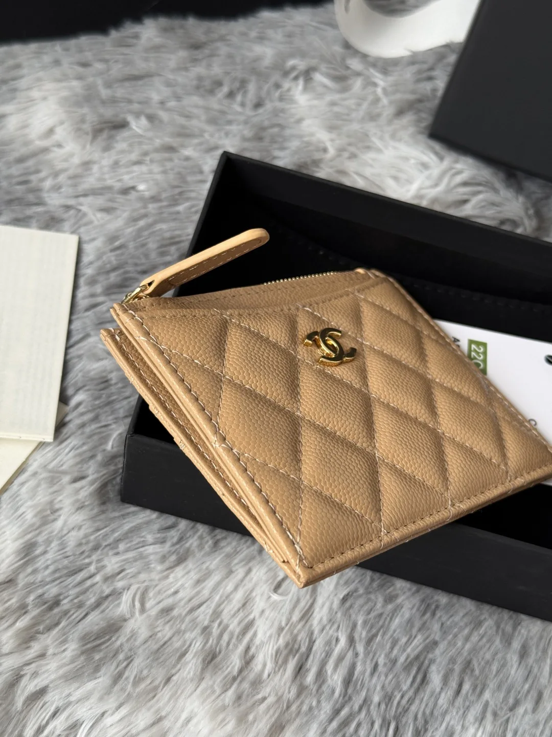 Chanel A84105 Single Card Holder - Detail view 5