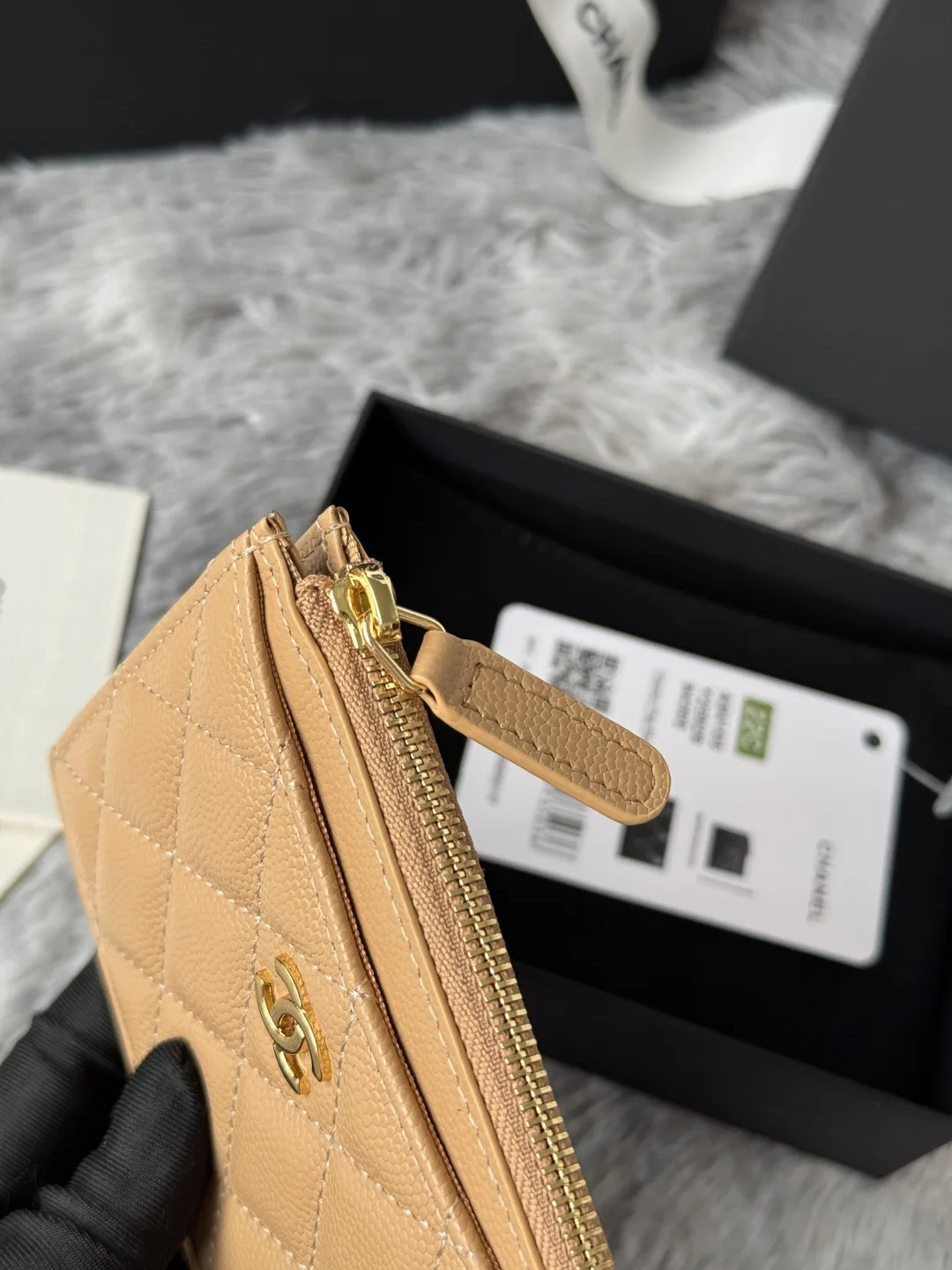 Chanel A84105 Single Card Holder - Detail view 8
