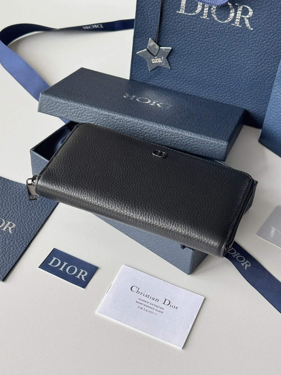 Dior 2ESBC252YSE-315 Long Zip Around Wallet - Detail view 5