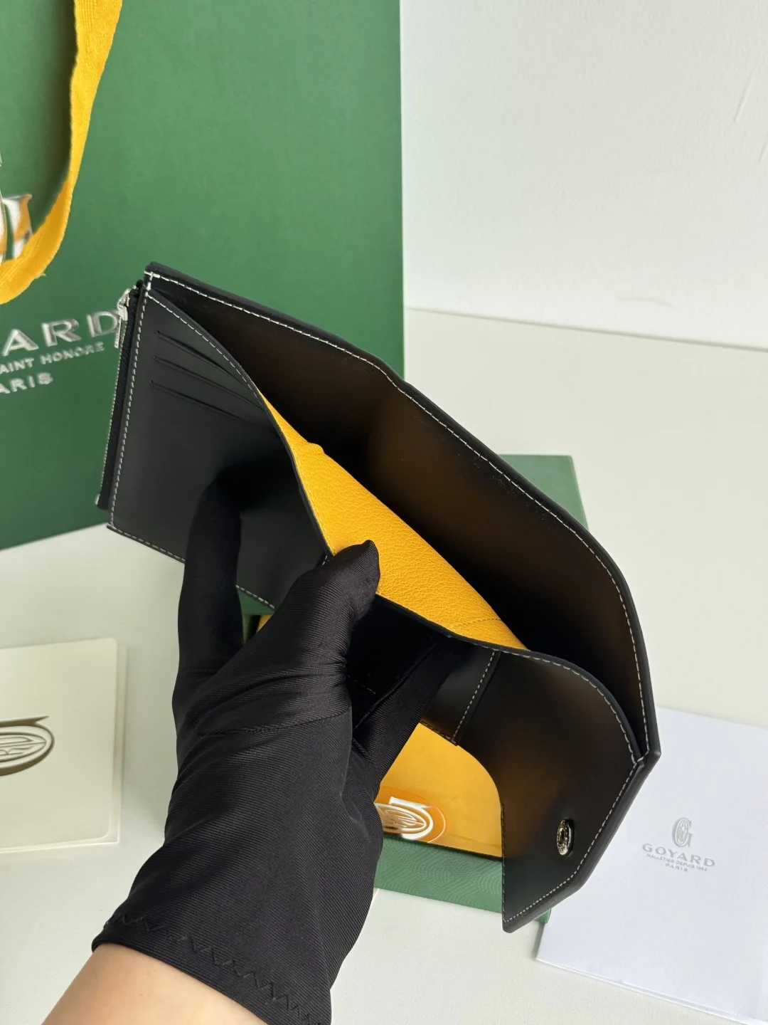 Goyard 3319 Saint-Gabriel Envelope Trifold Wallet - Detail view 12