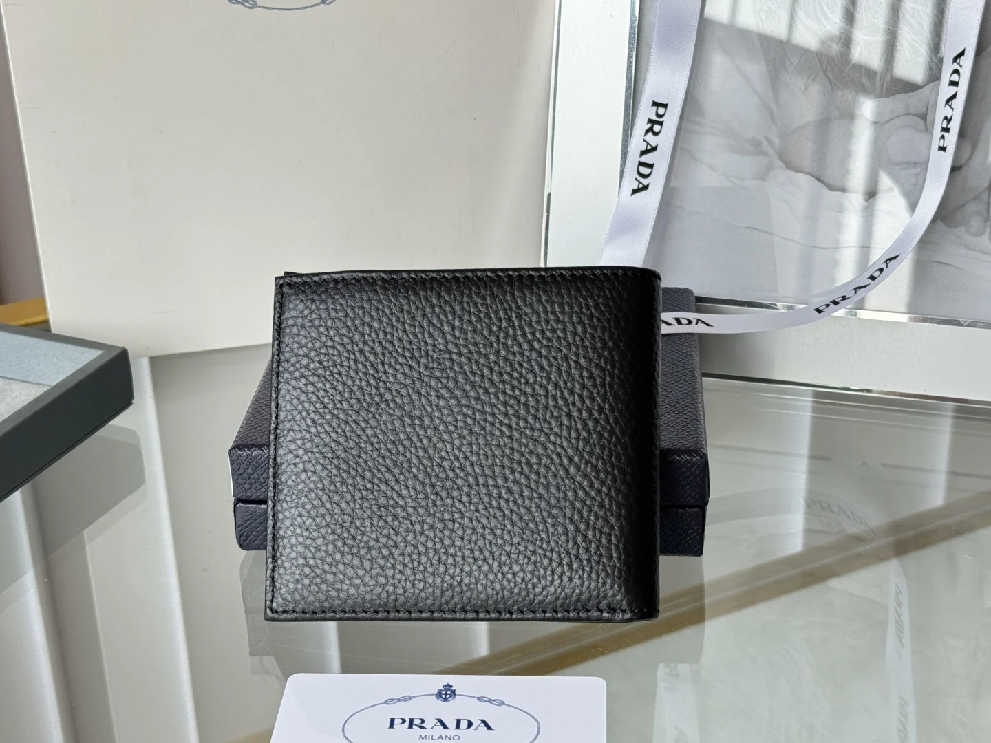 Prada 2M0513 Litchi Pattern Cowhide Men s Short Wallet - Detail view 3