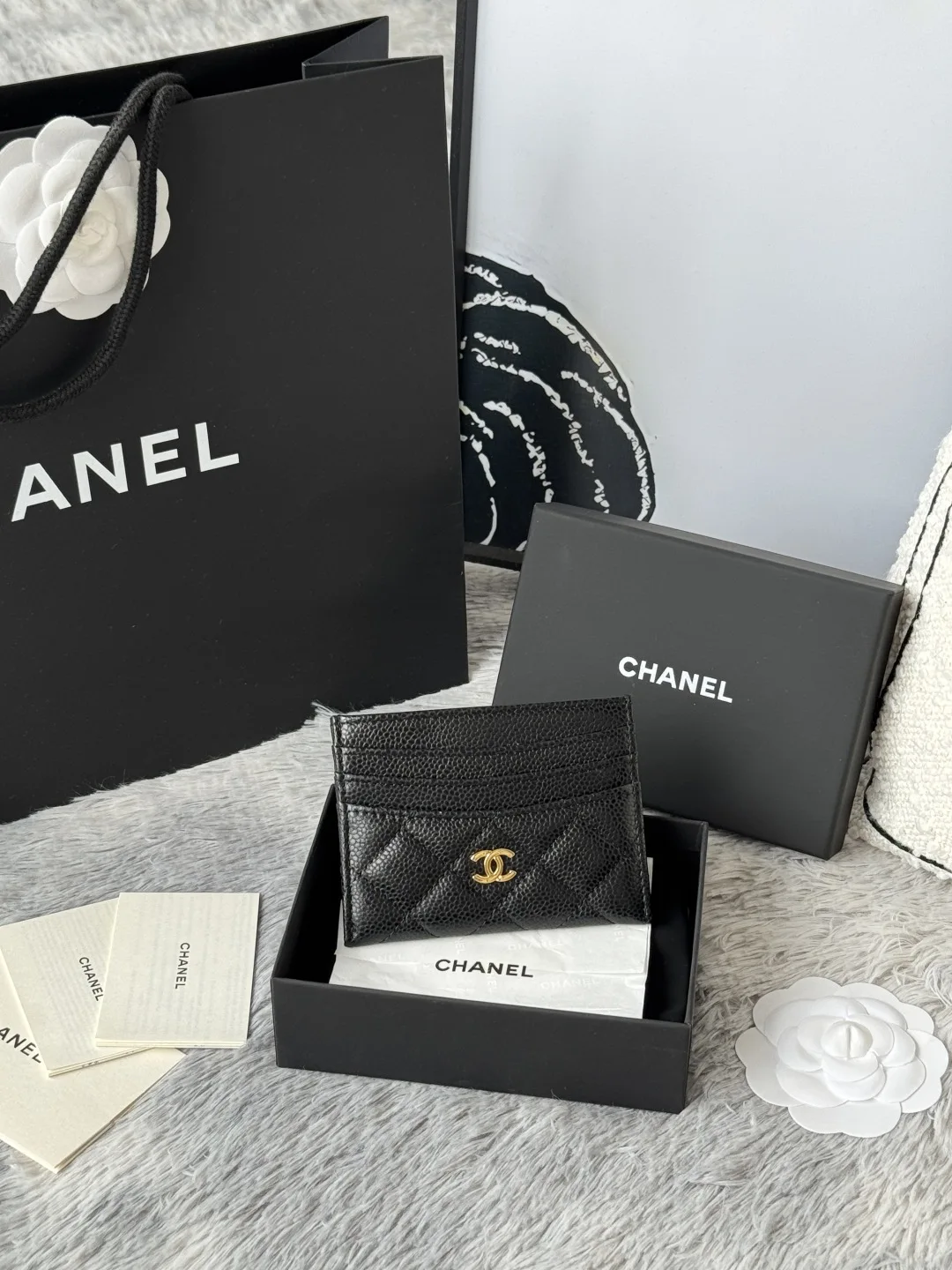 Chanel AP4472 2025 New Season Lambskin Cardholder - Detail view 1