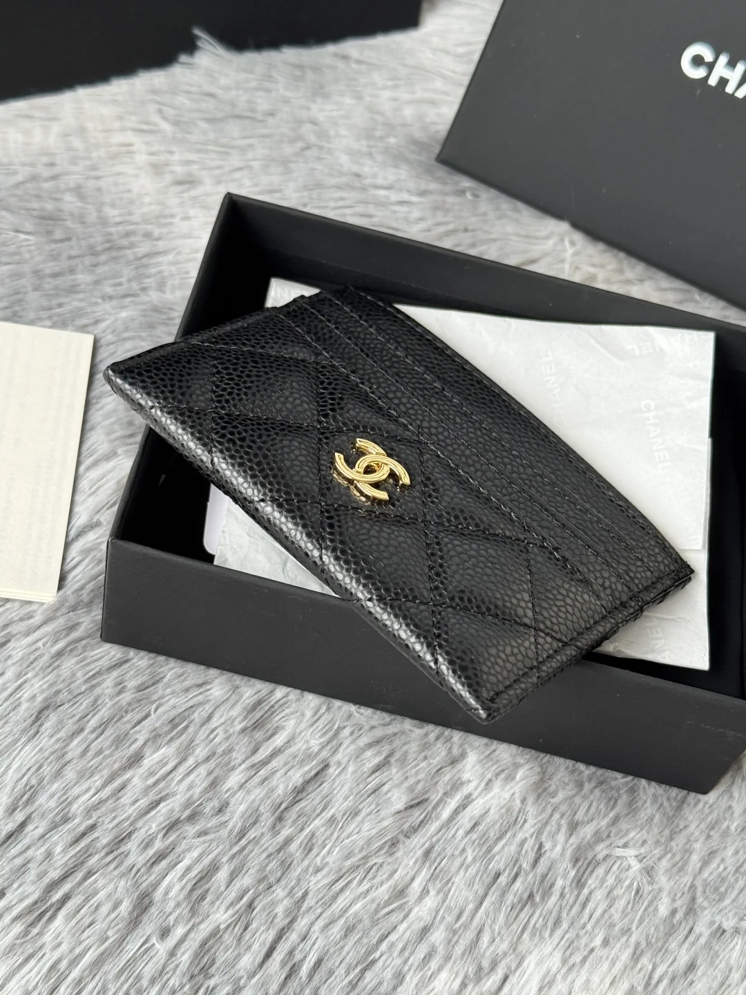 Chanel AP4472 2025 New Season Lambskin Cardholder - Detail view 5