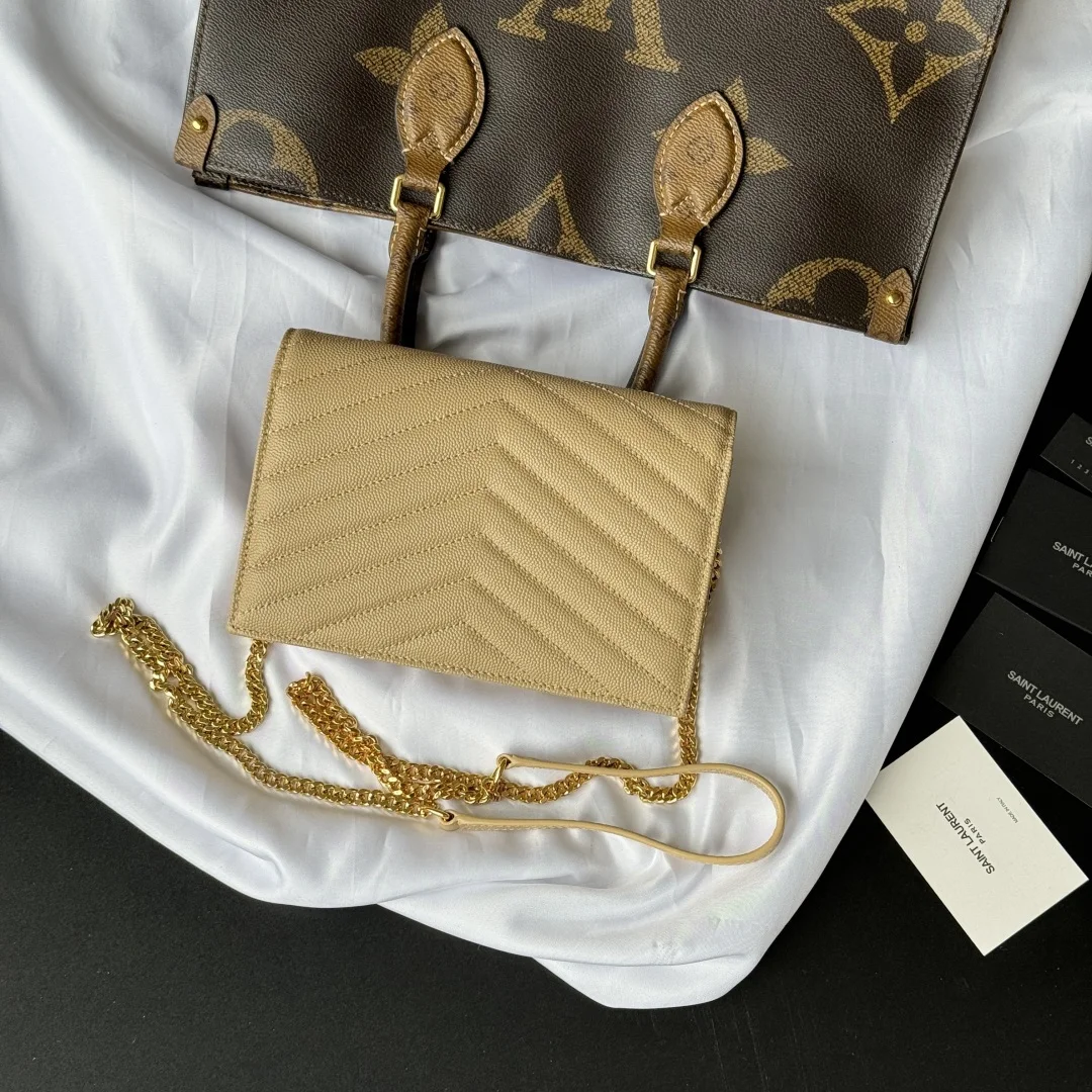 SAINT LAURENT 393953 WOC Small Envelope Bag - Detail view 2