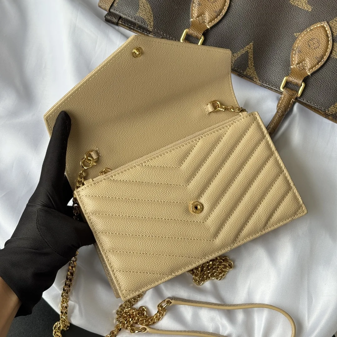 SAINT LAURENT 393953 WOC Small Envelope Bag - Detail view 6