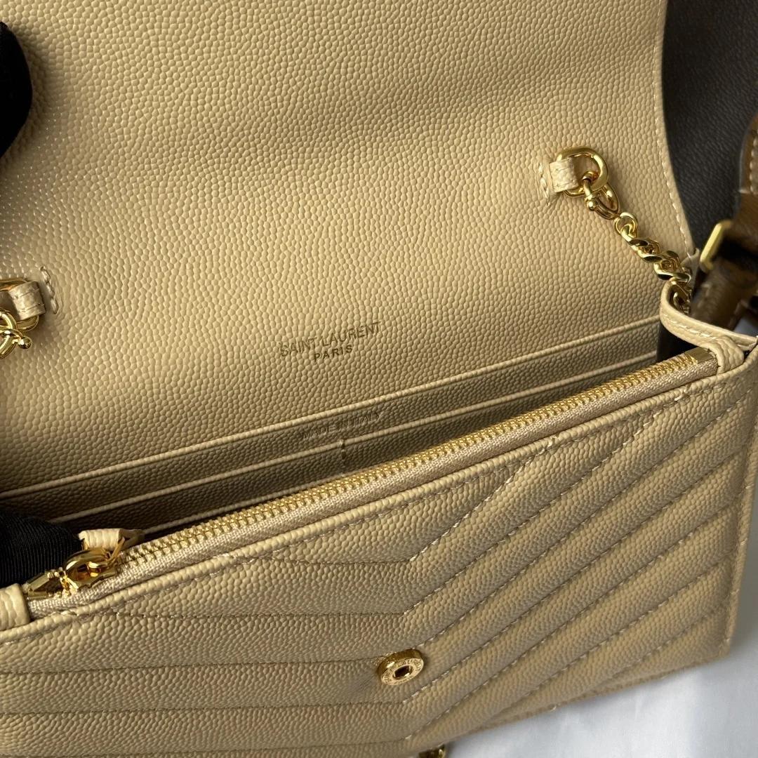 SAINT LAURENT 393953 WOC Small Envelope Bag - Detail view 9