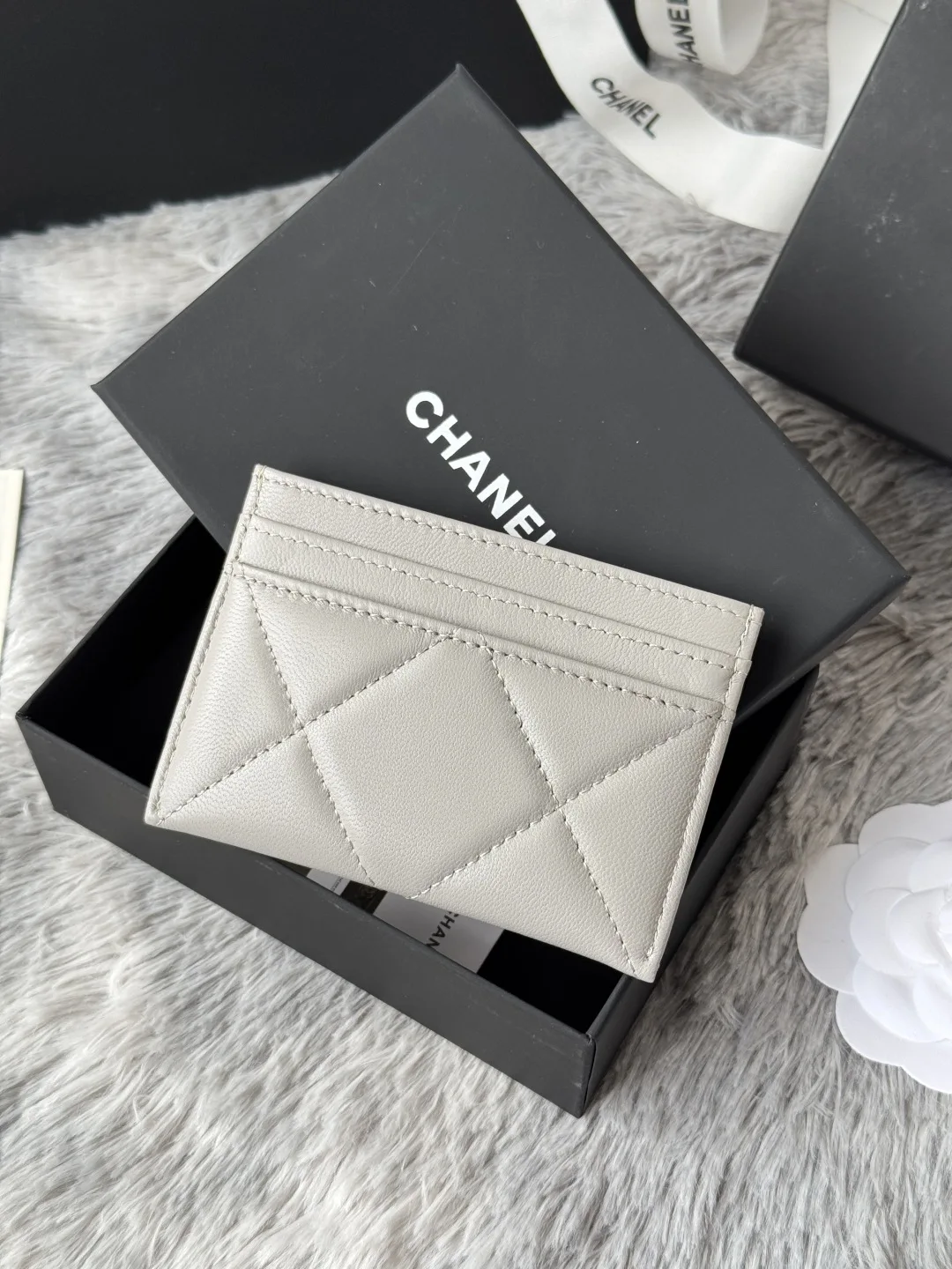 Chanel AP1167 Embroidered Argyle Cardholder - Detail view 3