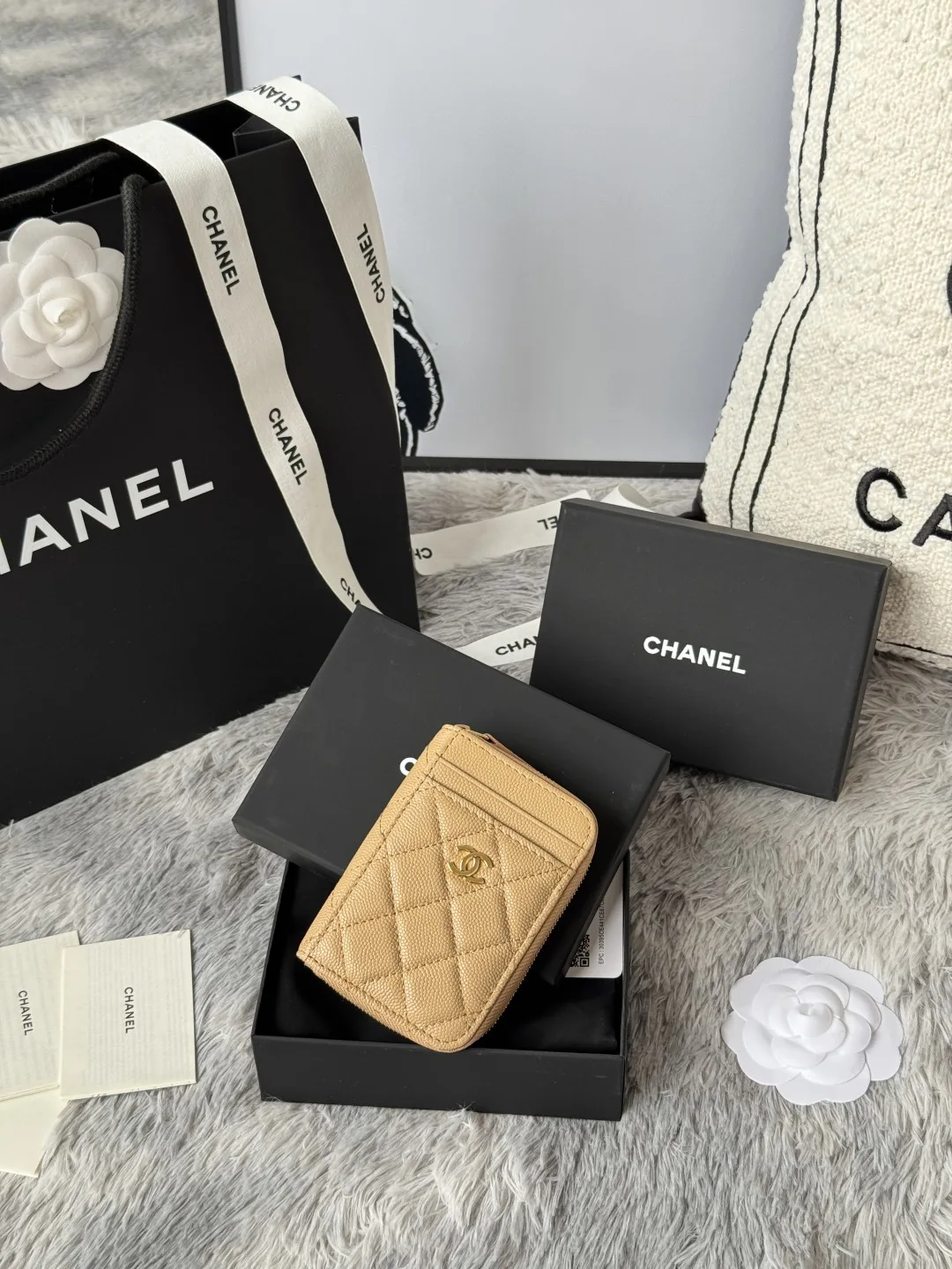 Chanel AP1650 Small Zip Pouch Laka Pouch - Detail view 1