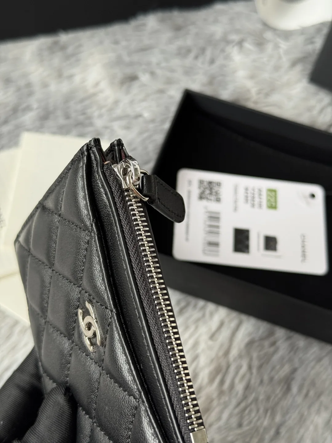 Chanel A84105 Single Card Holder - Detail view 8