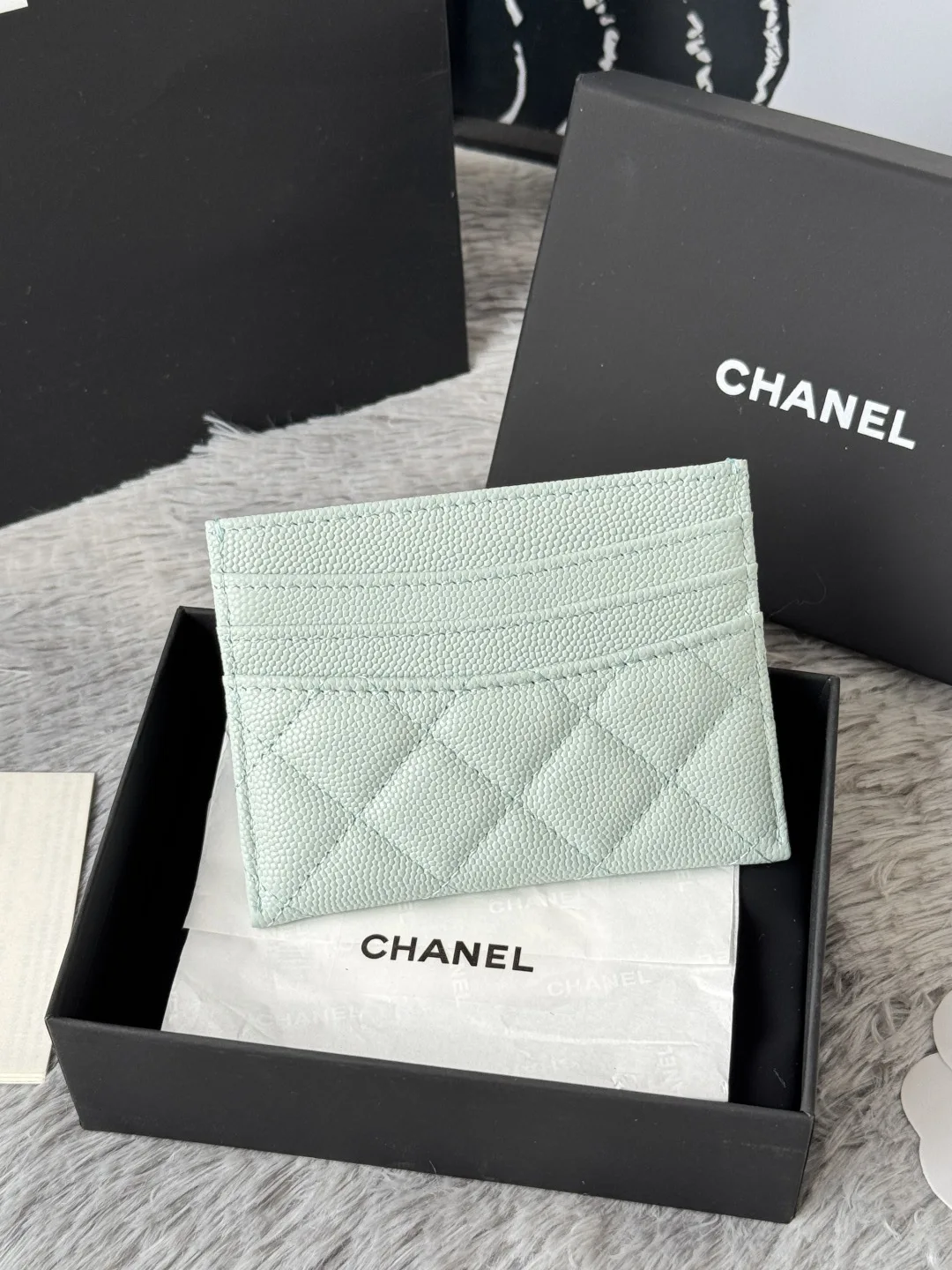 Chanel AP4472 2025 New Season Lambskin Cardholder - Detail view 3