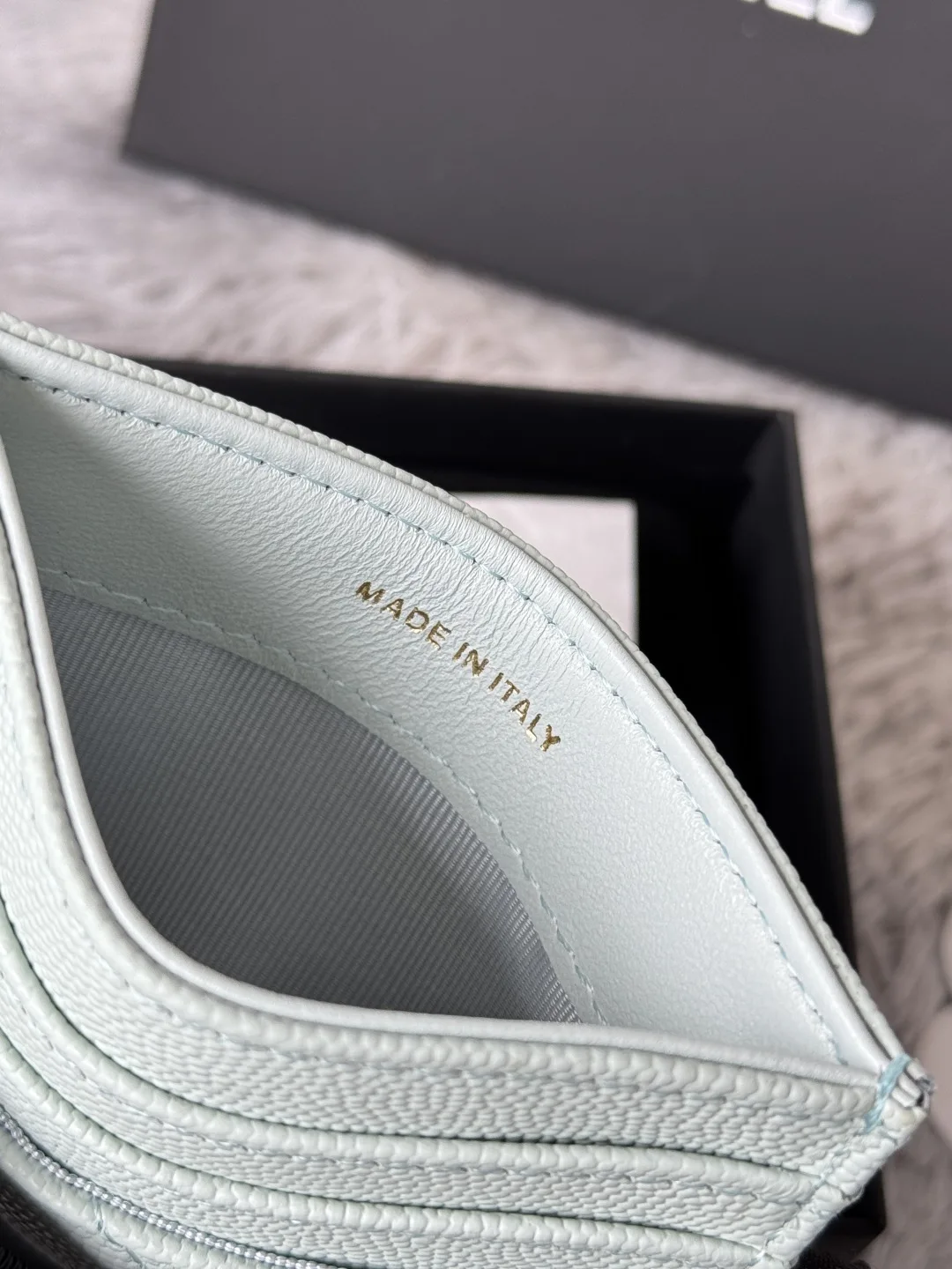 Chanel AP4472 2025 New Season Lambskin Cardholder - Detail view 9