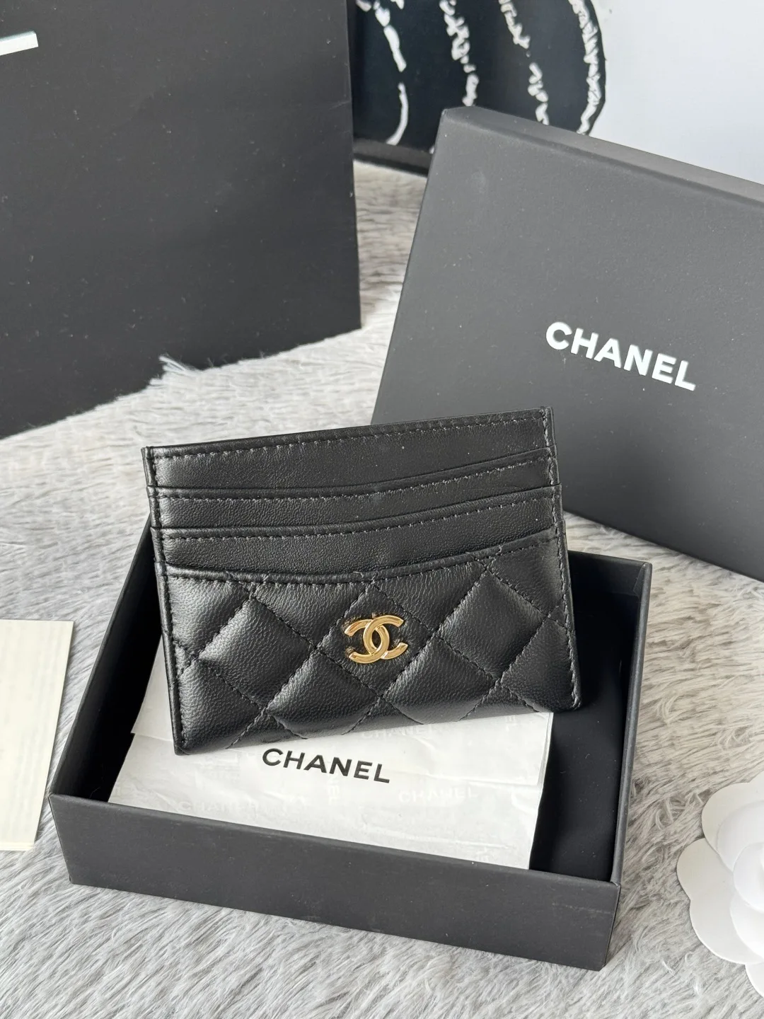 Chanel AP4472 2025 New Lambskin Cardholder - Detail view 2
