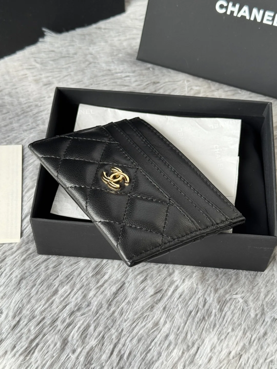 Chanel AP4472 2025 New Lambskin Cardholder - Detail view 5