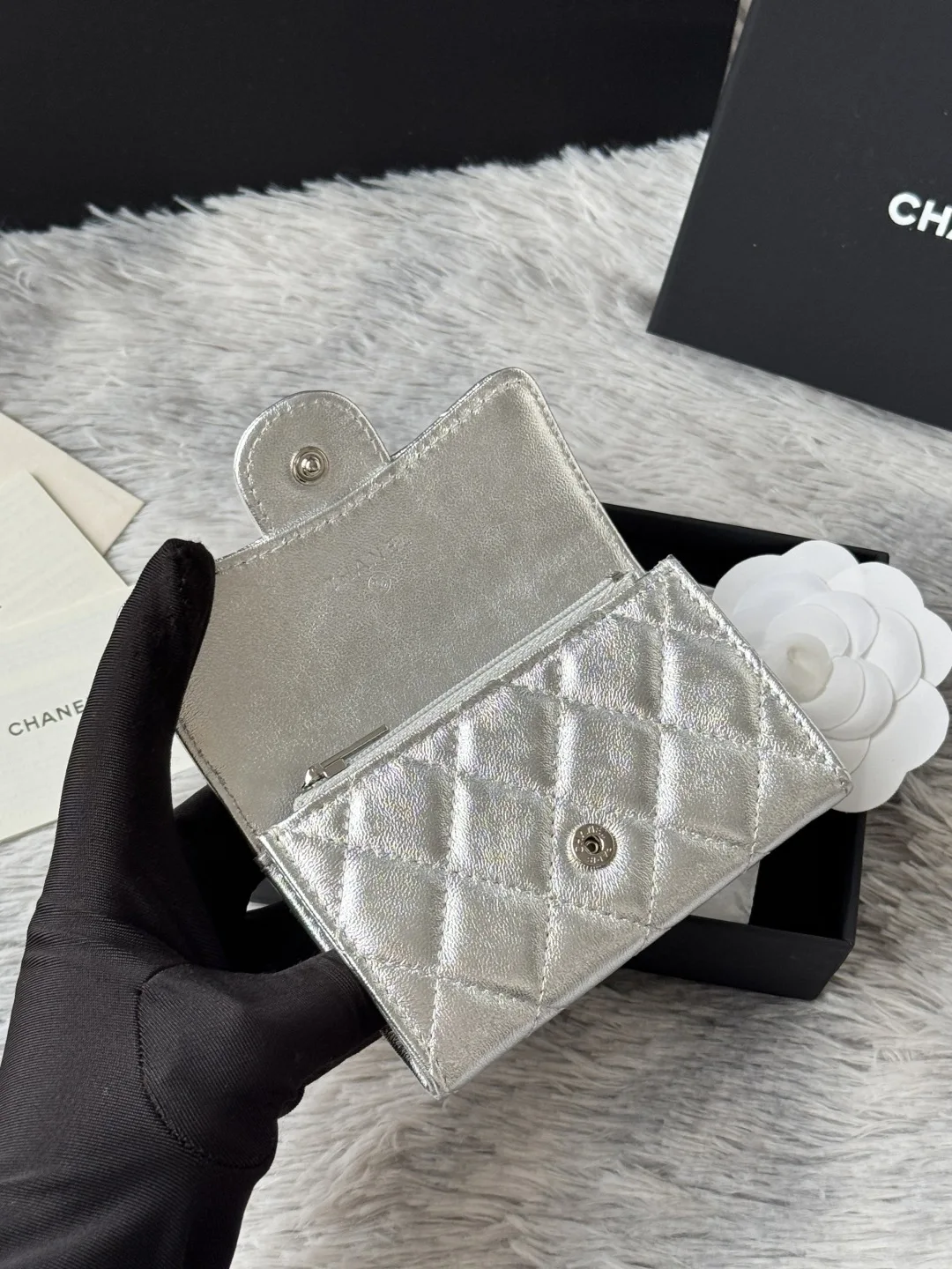 Chanel 0219 2025 New Arrivals CF Card Holder - Detail view 8