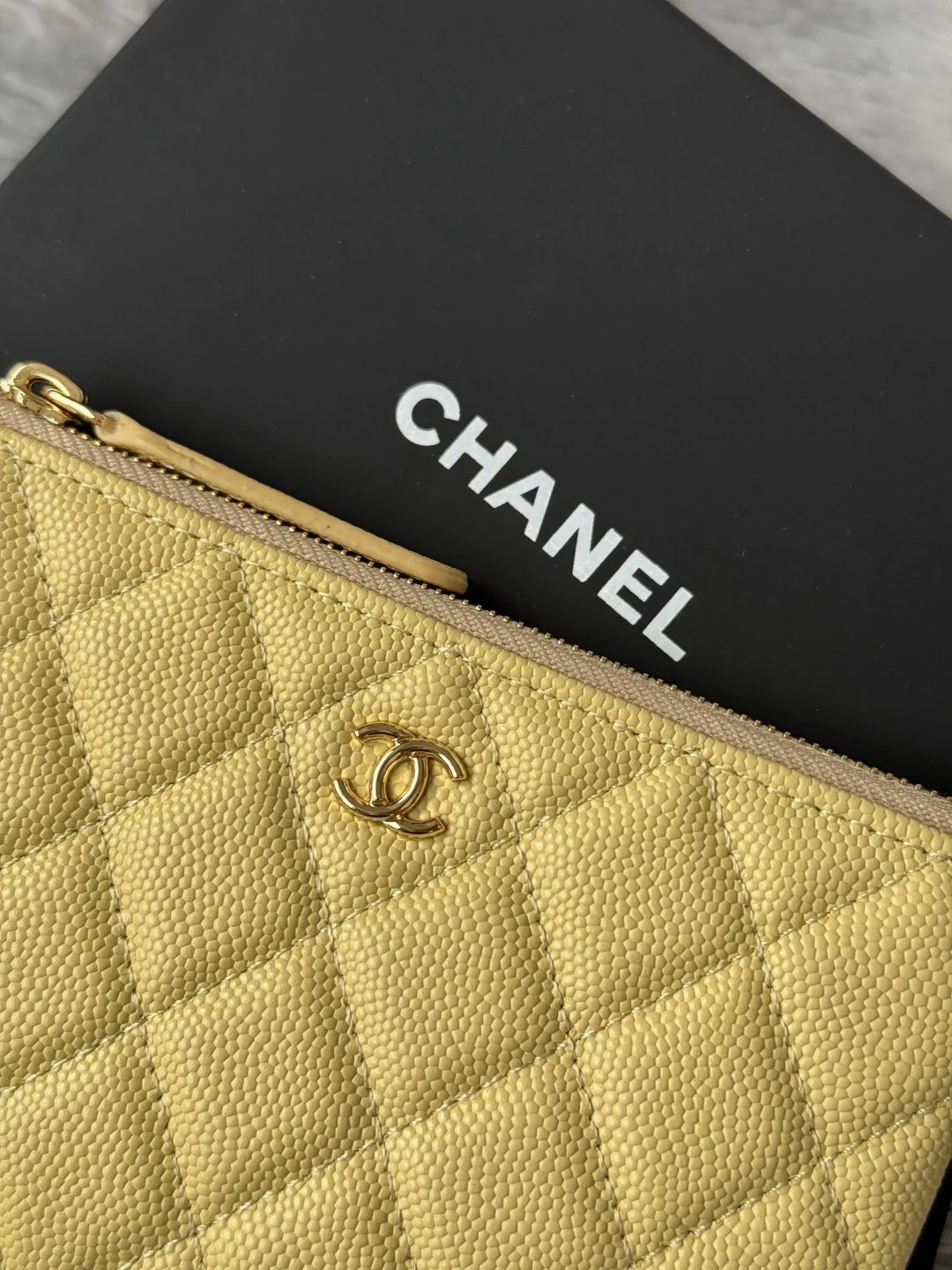 Chanel A82365 Coin Purse - Detail view 3