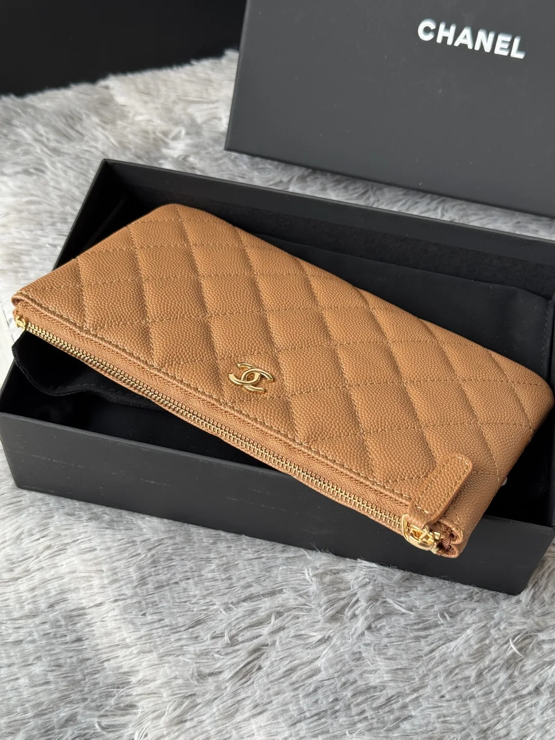 Chanel AP1071 New Ball Grain Diamond Pattern Coin Purse Clutch - Detail view 5